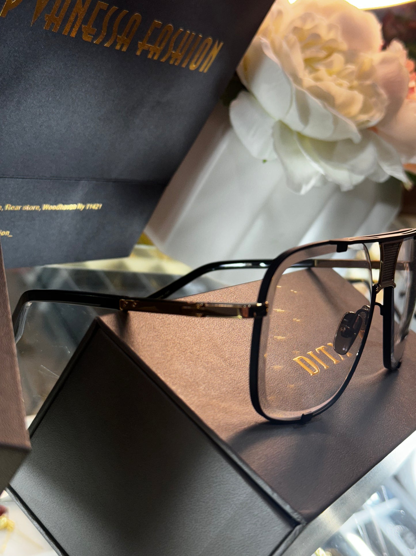 lente. unisex clear