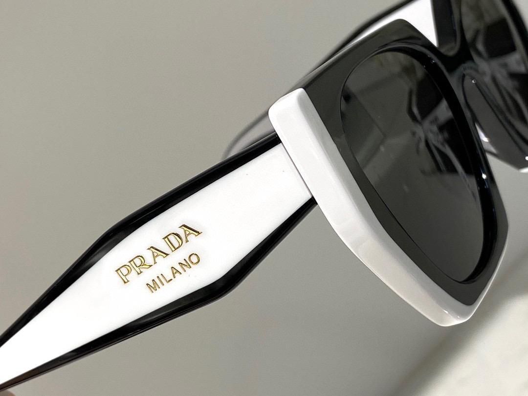 Prada SPR 15W-F