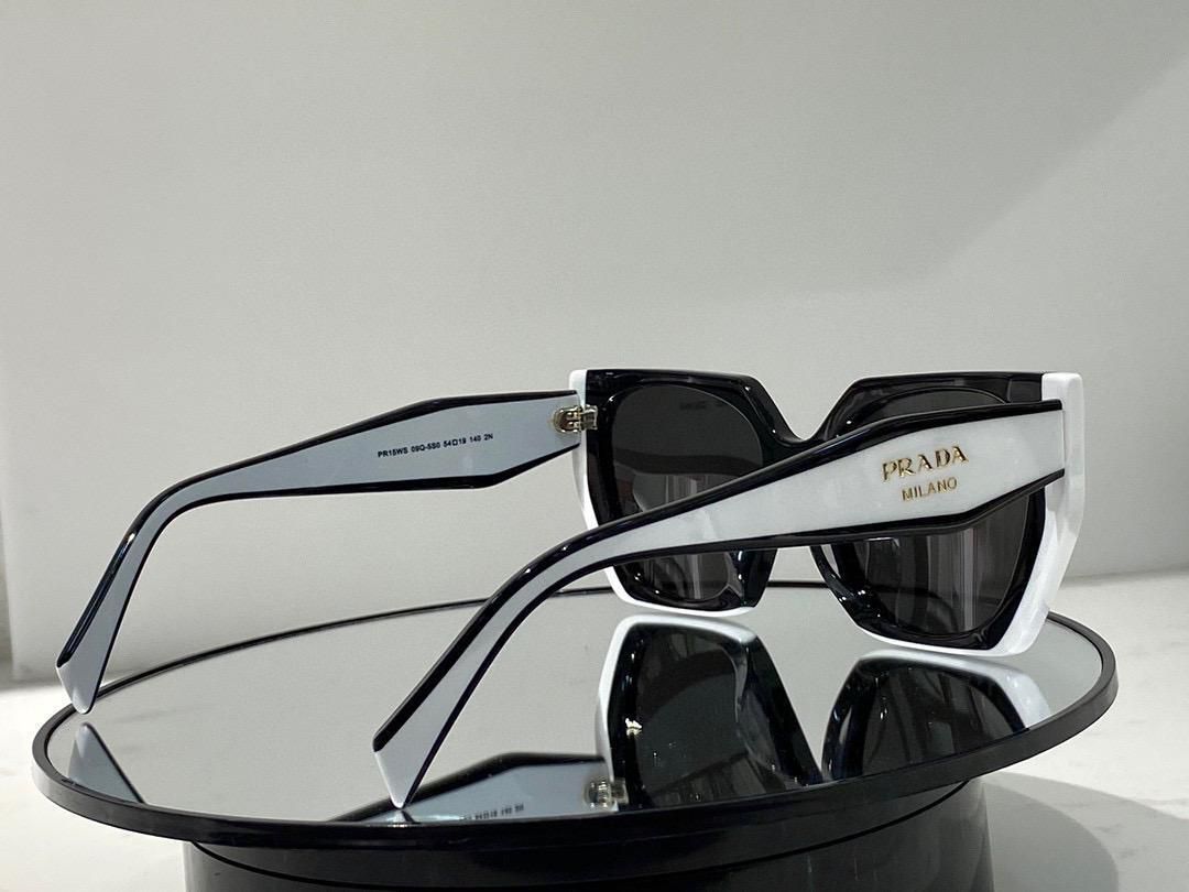Prada SPR 15W-F