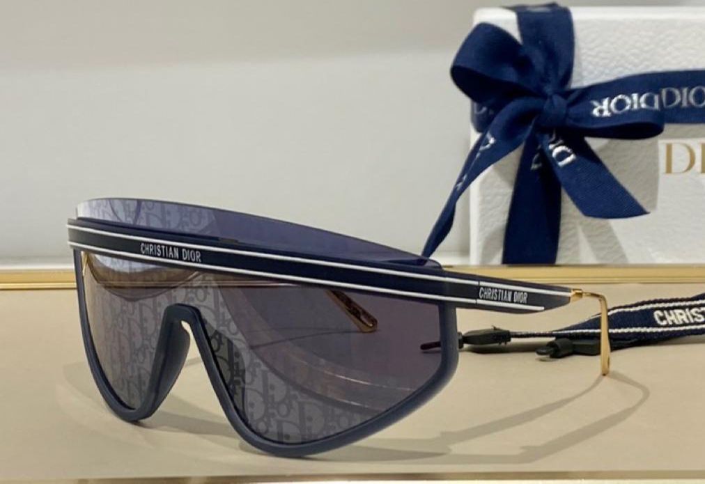 Dior Club M2U