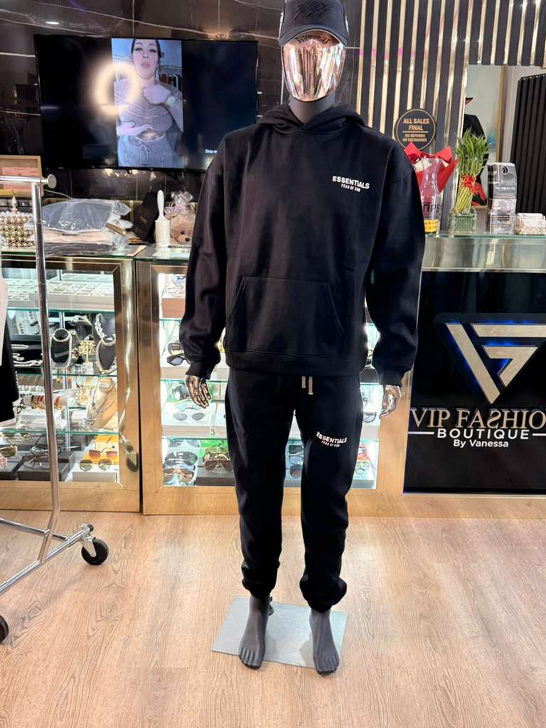 VIP Urban Essentials Set – Black Edition